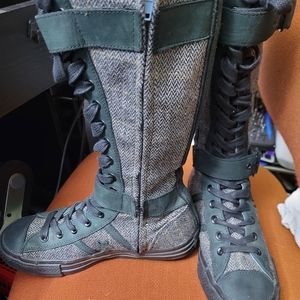 Converes female boots